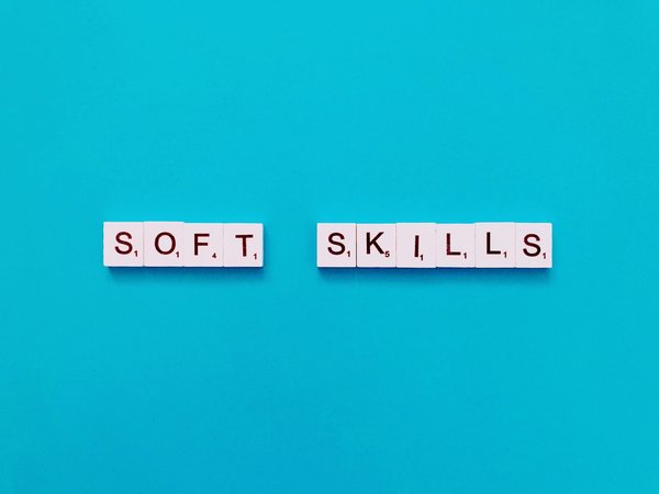 Enrichissez vos soft skills : l'outil pour booster votre carrière!